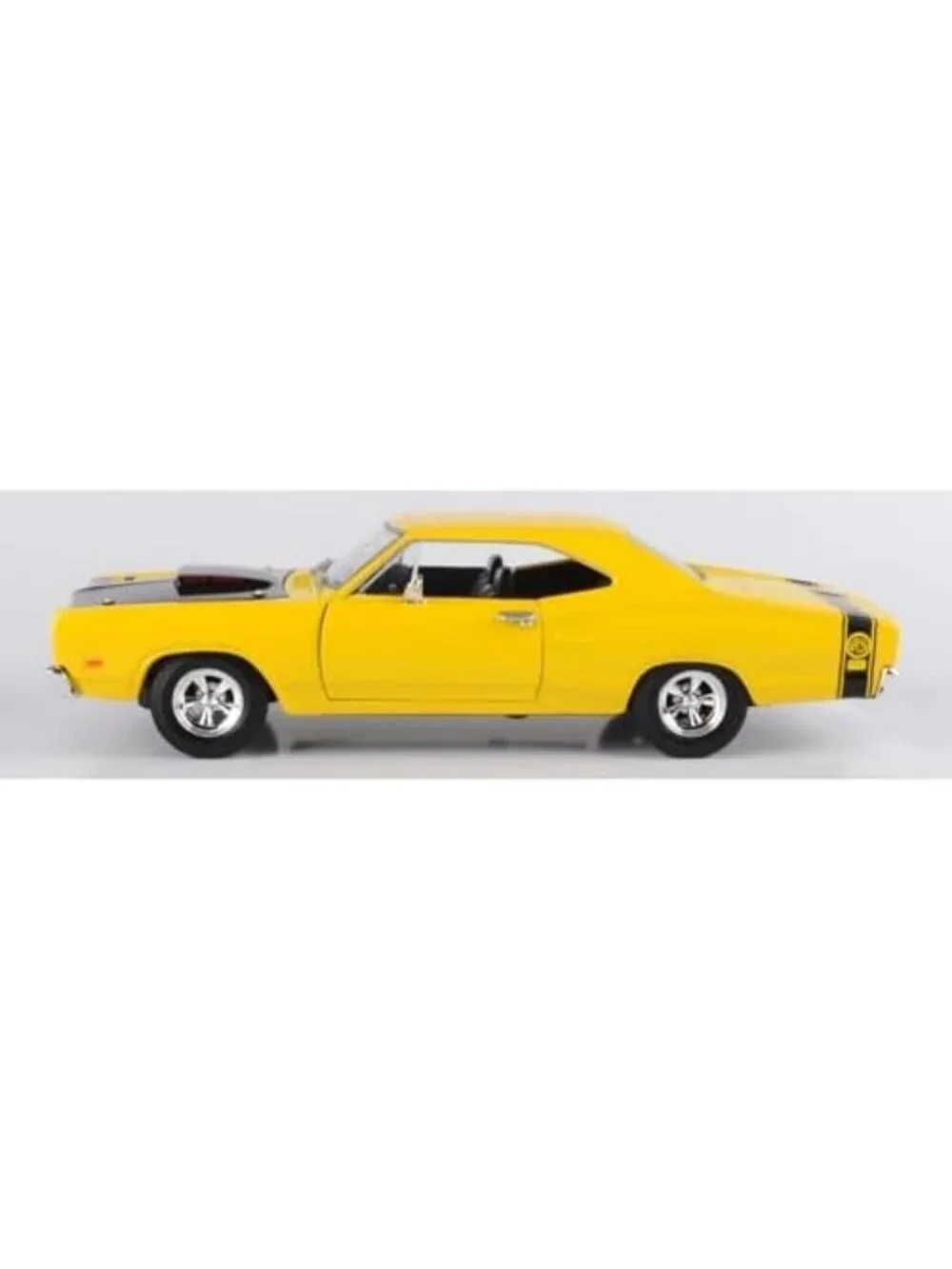 Vintage 1969 Muscle Car Diecast Model - Yellow & Black, 1/24 Scale Collectible